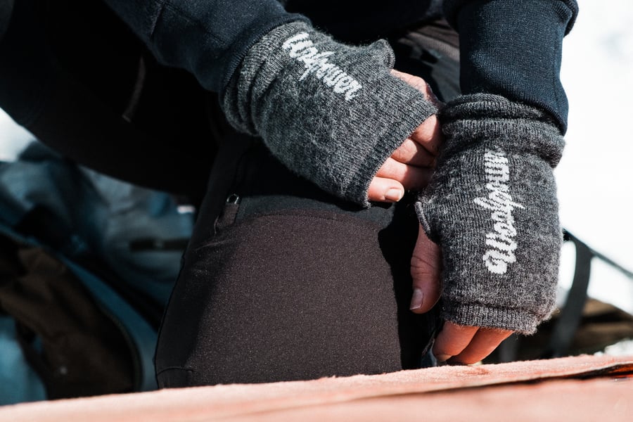 Women's Wrist Gaiter